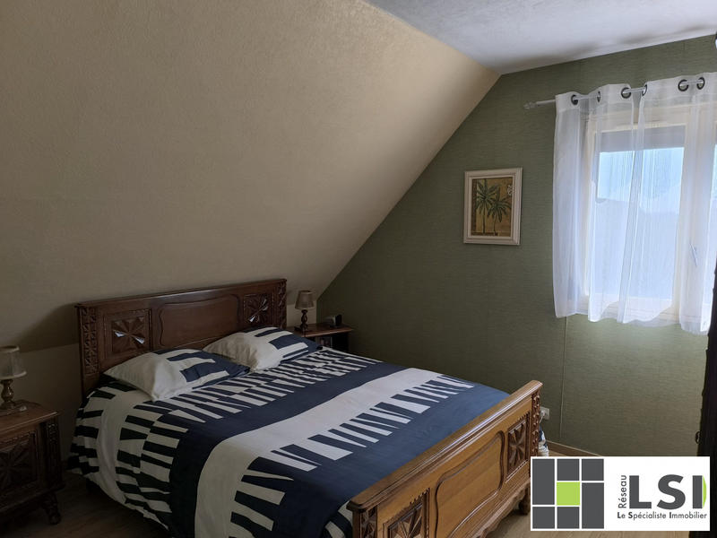 Maison - 90 m² - 5 pièces