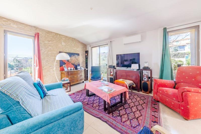 Maison - 236 m² - 7 pièces