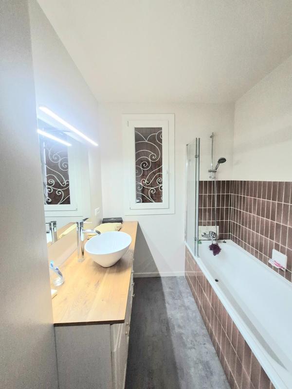 Maison - 167 m² - 7 pièces