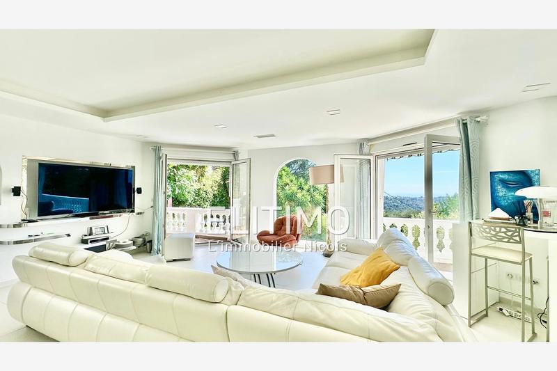 Maison - 223 m² - 6 pièces