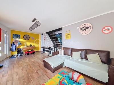 Maison - 104 m² - 5 pièces