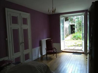 Maison - 242 m² - 8 pièces