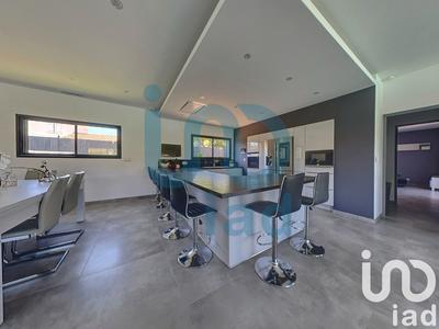 Maison de maîtres - 211 m² - 9 pièces