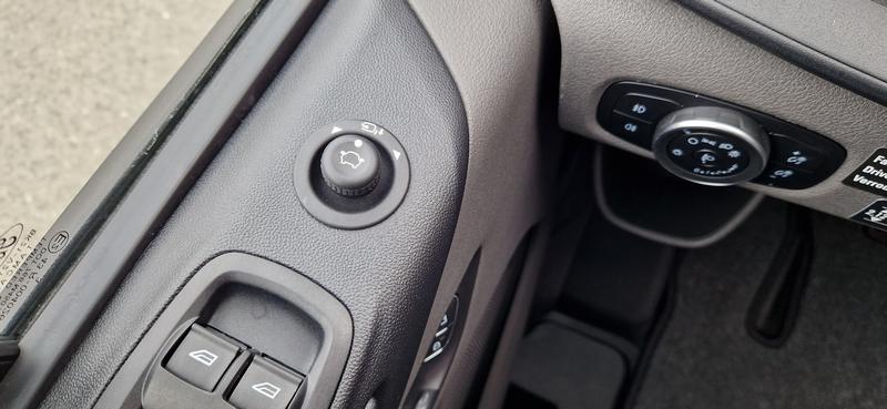 Ford Nugget Plus Custom Tdci130 Boite Auto Trend eau chaude