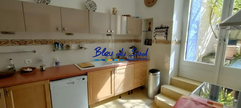 Maison - 250 m² - 11 pièces