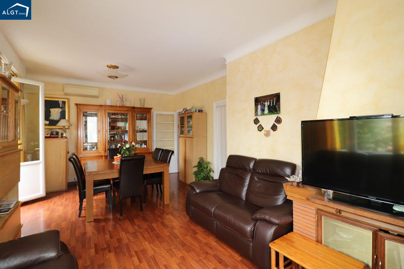 Appartement - 116 m² - 5 pièces