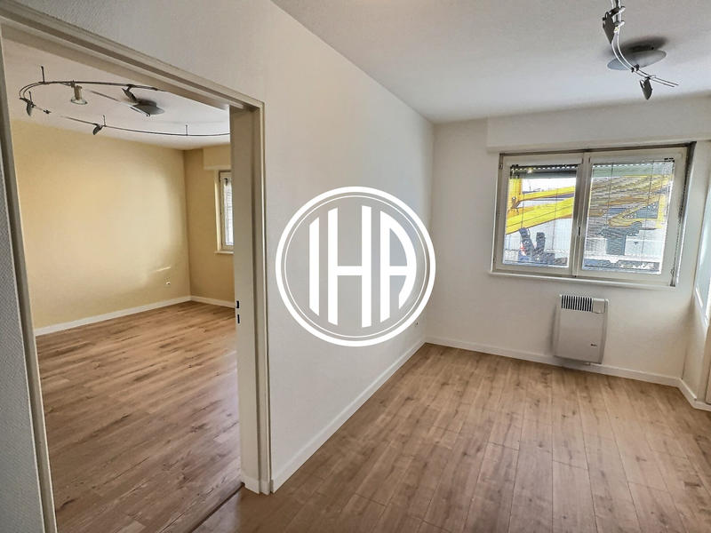 Local d'activités - 61 m²