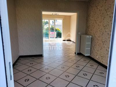 Maison jumelée - 98 m² - 4 pièces