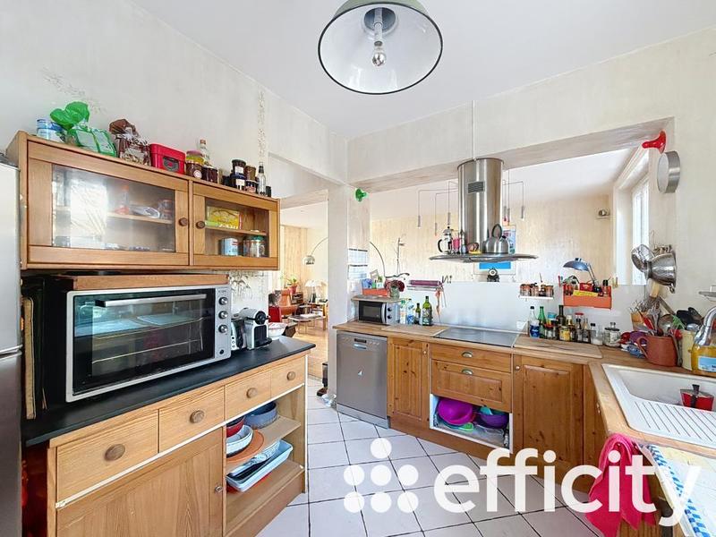 Maison - 184 m² - 6 pièces