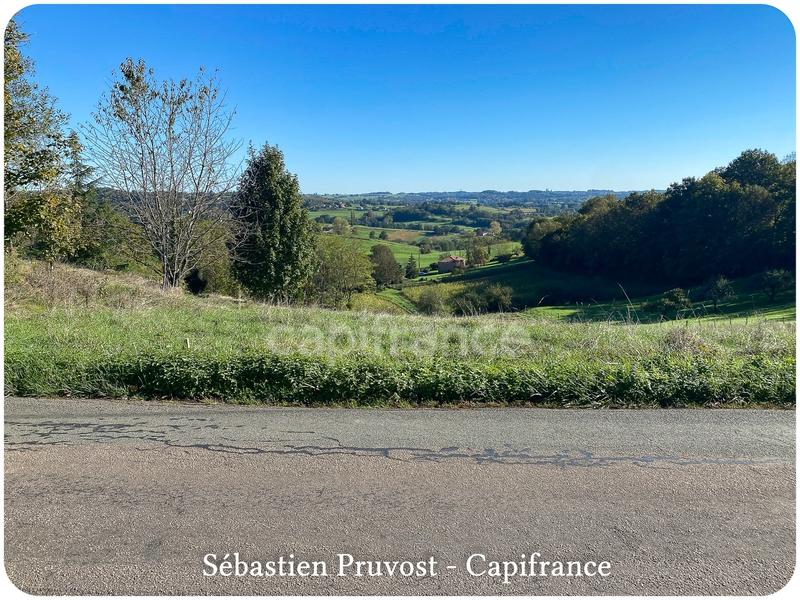 Terrain constructible - 6 647 m²