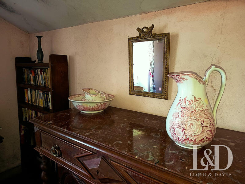 Maison ancienne - 420 m² - 12 pièces