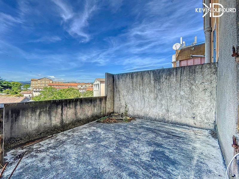 Appartement - 80 m² - 4 pièces