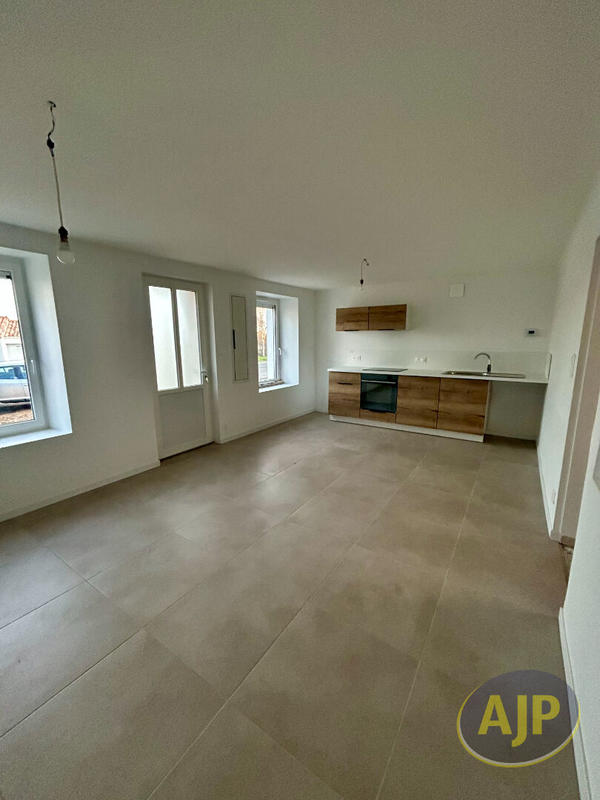 Maison - 60 m² - 3 pièces