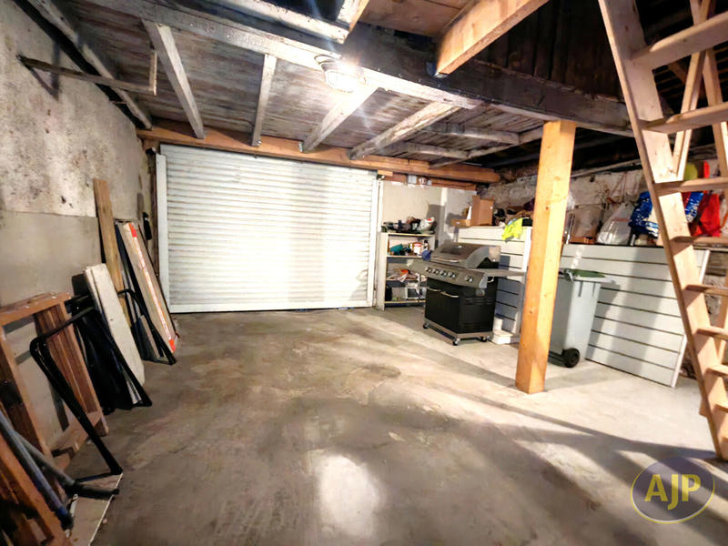 Maison - 111 m² - 6 pièces