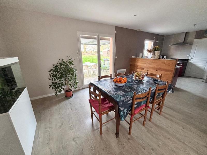 Maison - 122 m² - 5 pièces