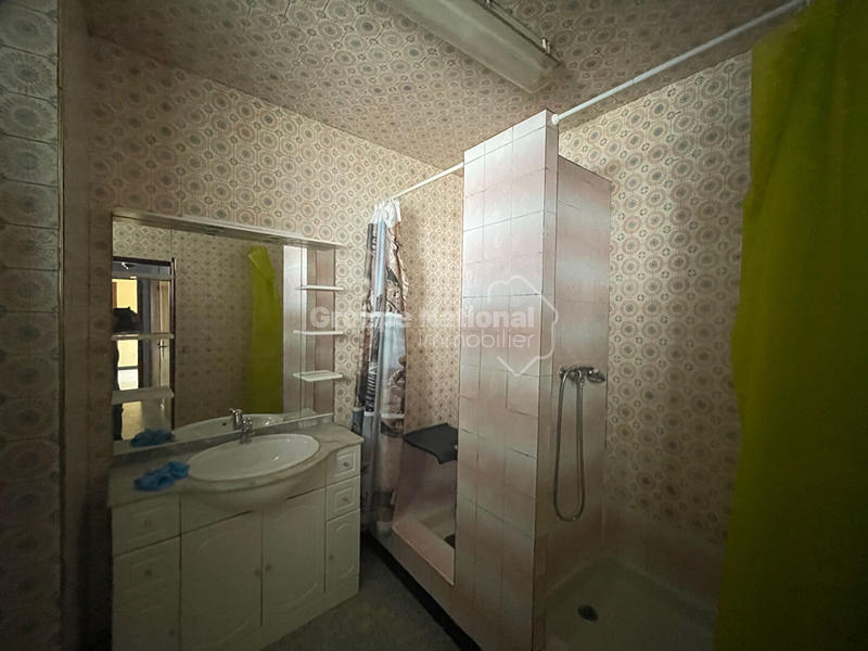 Maison - 180 m² - 6 pièces