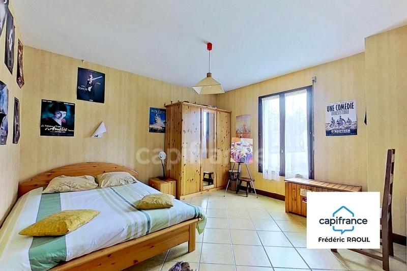 Maison - 202 m² - 8 pièces