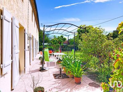 Maison - 180 m² - 5 pièces