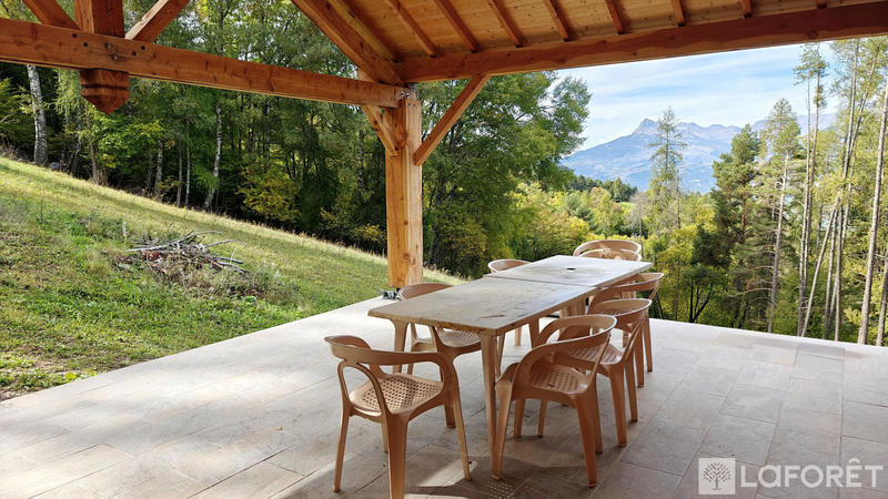 Maison - 149 m² - 6 pièces