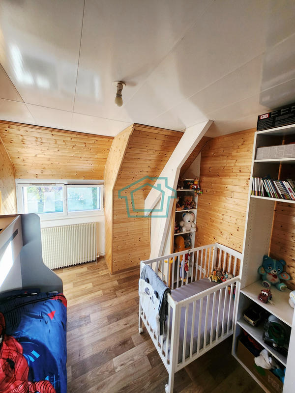 Maison - 144 m² - 7 pièces