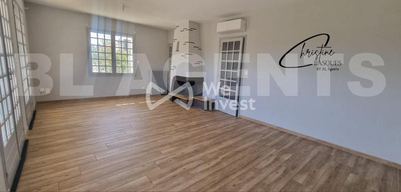 Maison - 93 m² - 5 pièces