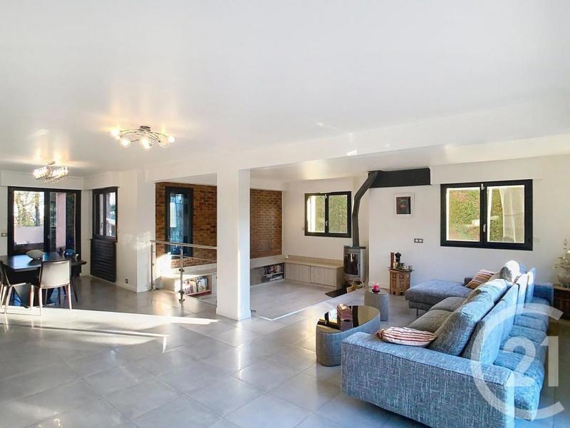 Maison d'architecte - 243 m² - 9 pièces