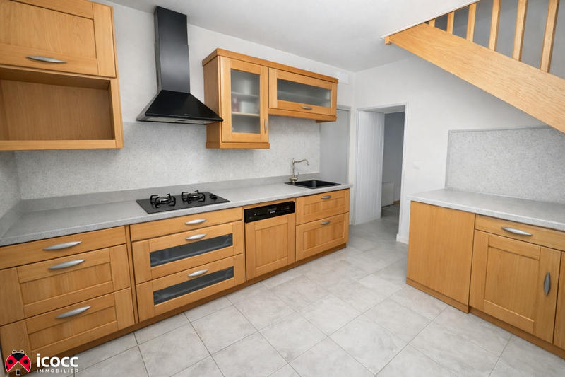 Maison - 94 m² - 4 pièces