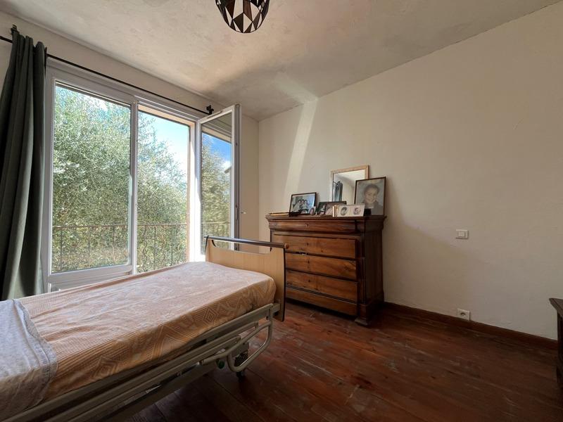 Maison - 215 m² - 6 pièces