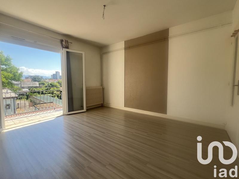 Appartement - 90 m² - 4 pièces