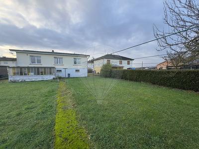 Maison - 88 m² - 5 pièces