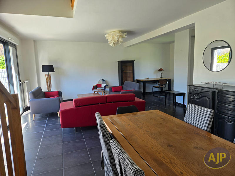 Maison - 103 m² - 5 pièces