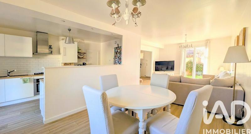 Maison - 87 m² - 4 pièces