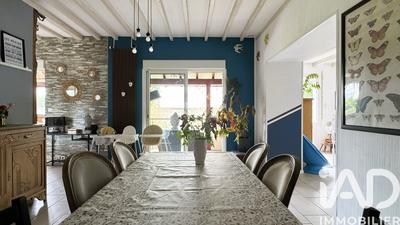 Maison - 185 m² - 8 pièces