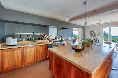 Villa - 160 m² - 5 pièces