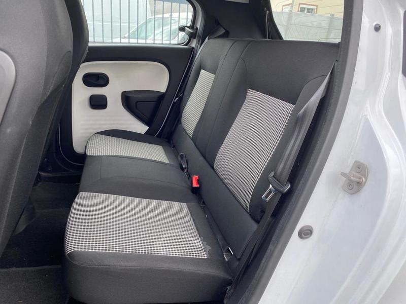 Renault Twingo Life 1.0 Sce 70 cv 4 15500 km 1 ère main