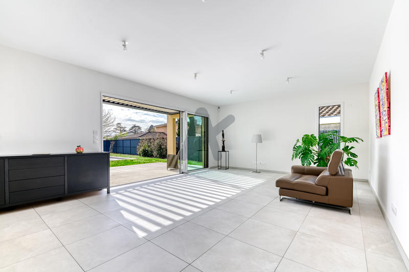 Maison - 189 m² - 7 pièces