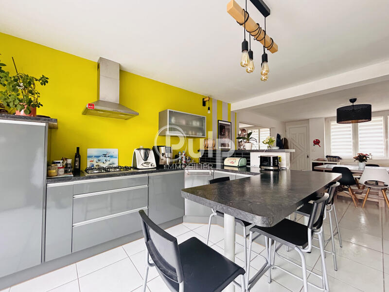 Maison - 130 m² - 5 pièces