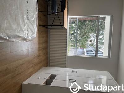 Chambre - 11 m² - 1 pièce