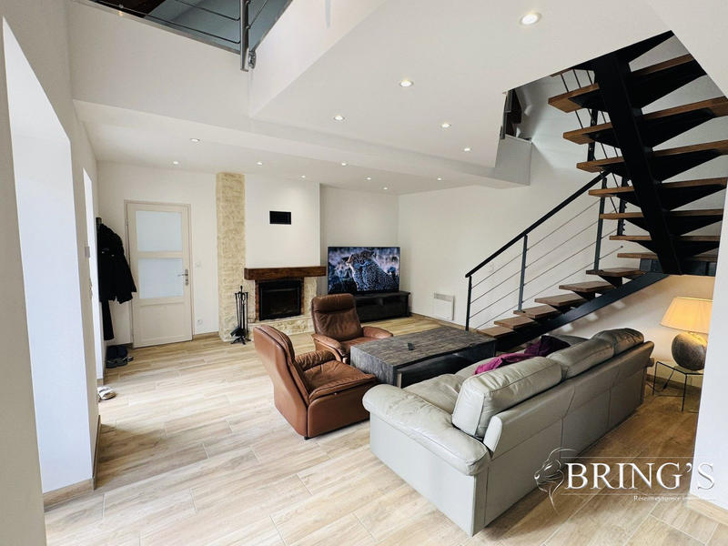 Maison - 161 m² - 6 pièces