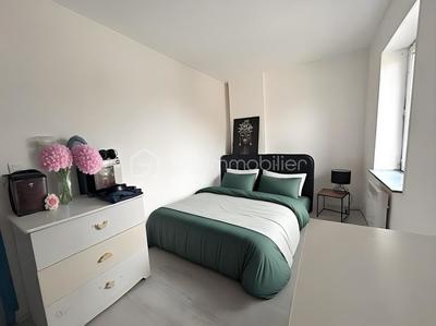 Maison de ville - 68 m² - 5 pièces