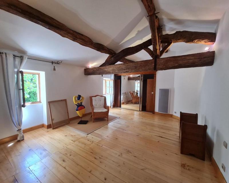 Propriété - 185 m² - 5 pièces