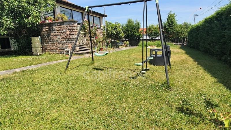 Maison - 187 m² - 9 pièces