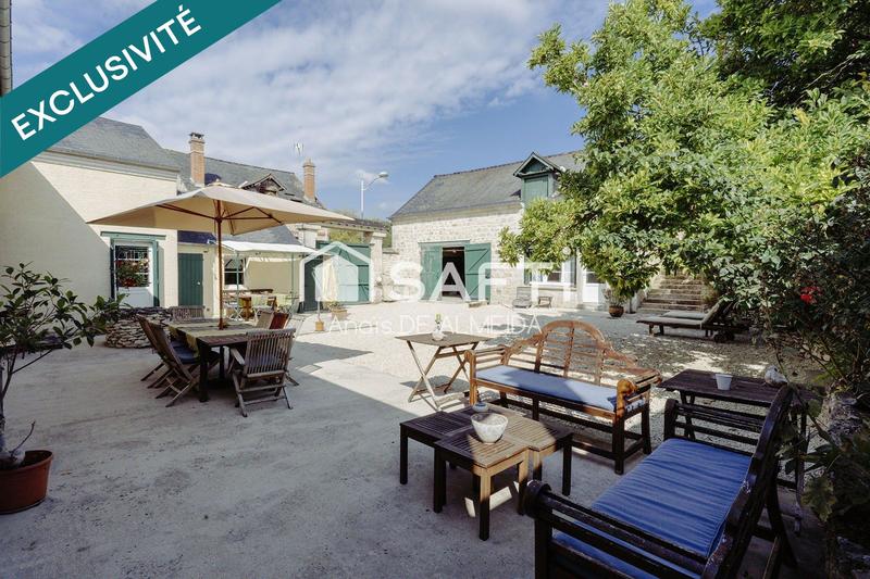 Maison - 219 m² - 9 pièces