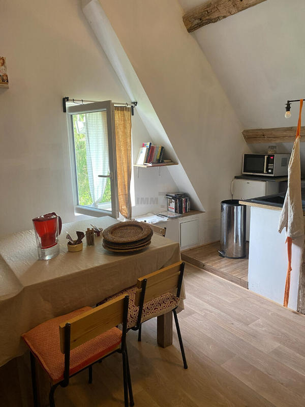 Maison - 305 m² - 14 pièces