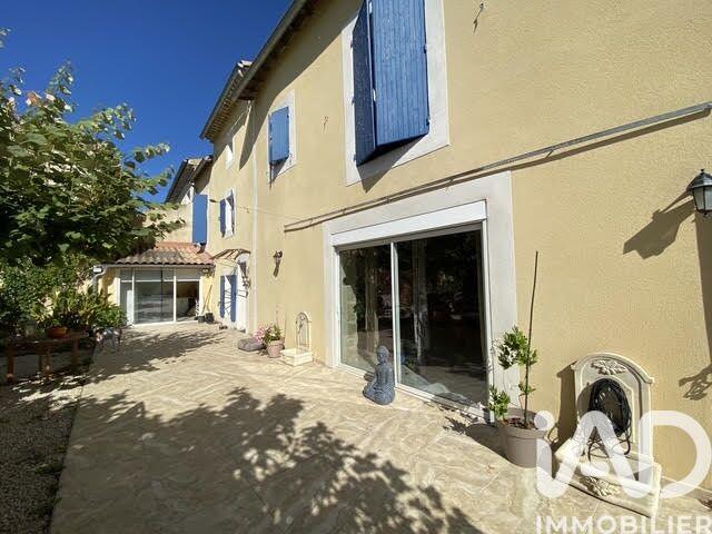 Maison - 238 m² - 7 pièces