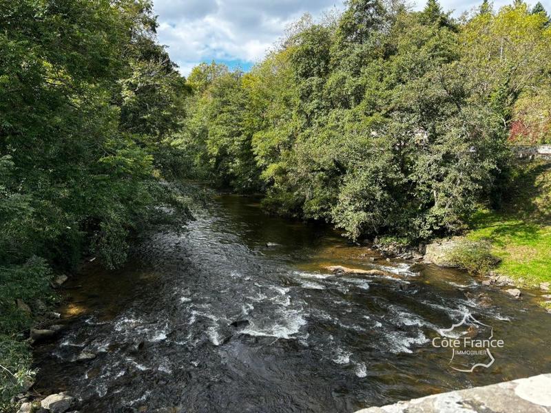 Maison de village - 130 m² - 8 pièces