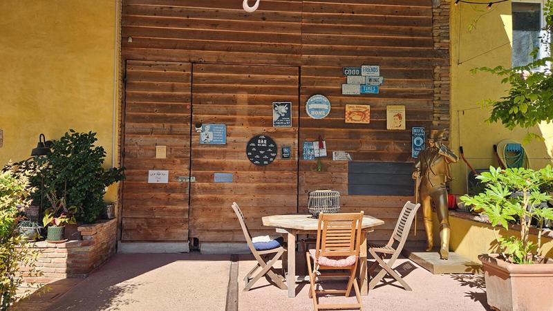 Maison - 340 m² - 12 pièces