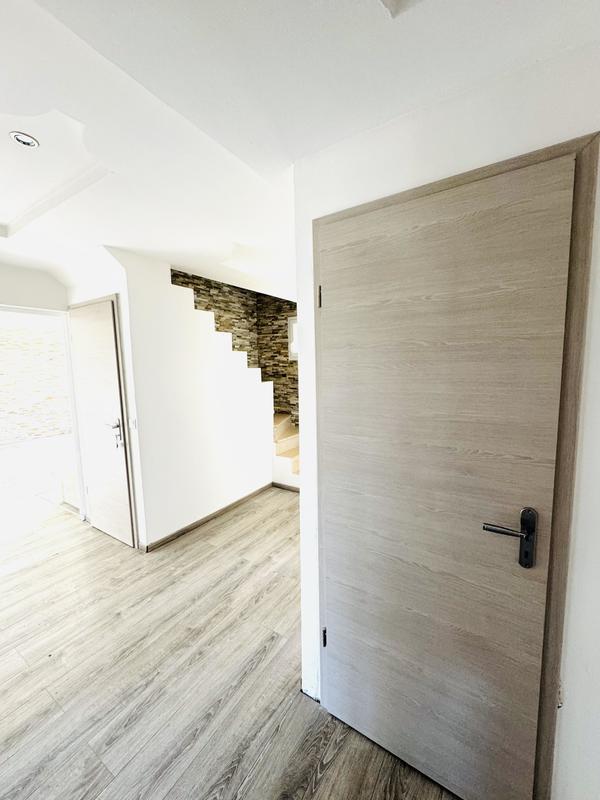 Maison - 150 m² - 8 pièces