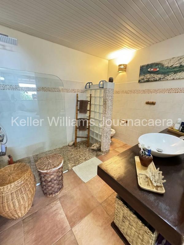 Villa - 239 m² - 3 pièces
