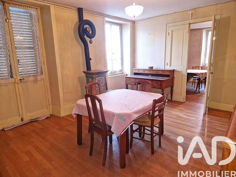 Maison de village - 202 m² - 9 pièces